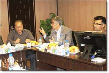 بازدید معاون و کارشناسان اداره نظارت بر بهداشت عمومی و مواد غذایی سازمان دامپزشکی کشور  از کارخانه پ