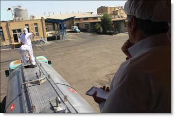 بازدید معاون و کارشناسان اداره نظارت بر بهداشت عمومی و مواد غذایی سازمان دامپزشکی کشور  از کارخانه پ