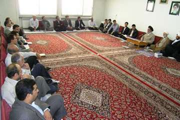 ديدار مسئولين دامپزشكي استان اصفهان با آيت ا...طباطبائي نژاد،نماينده ولي فقيه وامام جمعه اصفهان
