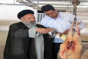 بازديد نماينده اردستان از طرح ليبل گذاري لاشه( شناسنامه لاشه) دركشتارگاه دام شهرستان 