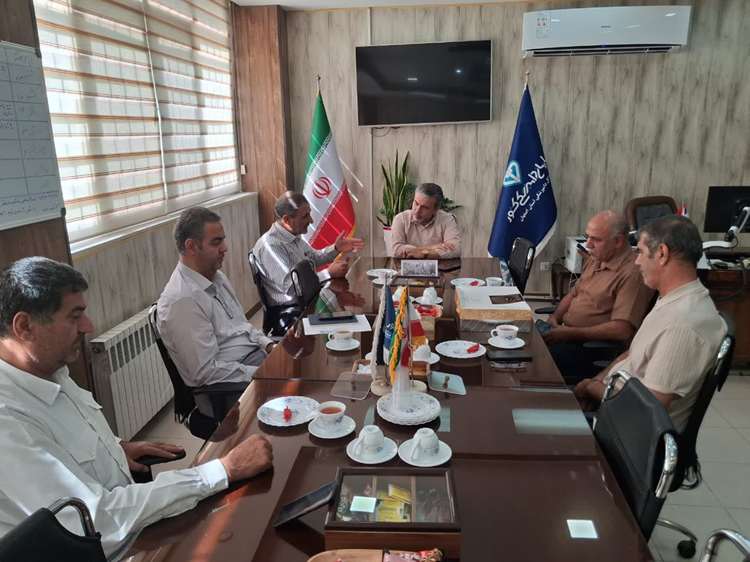 نشست مدیر کل دامپزشکی استان اصفهان با اعضای شرکت بوقلمون وحدت استان