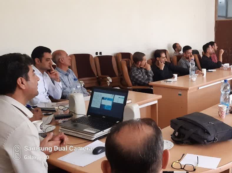 برگزاری کلاس آموزشی نسخه نویسی الکترونیک در غرب استان اصفهان 