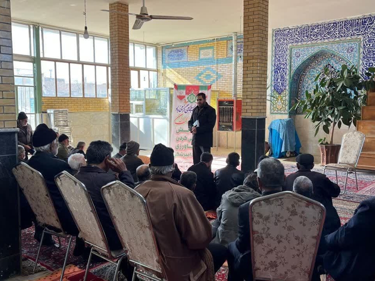 برگزاری کلاس آموزشی اصول بهداشتی دامداری‌های روستایی در شهرستان فریدن 
