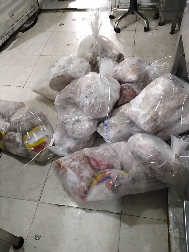 کشف و توقیف بیش از یک تن فراورده های خام دامی غیربهداشتی در شهرستان اصفهان 